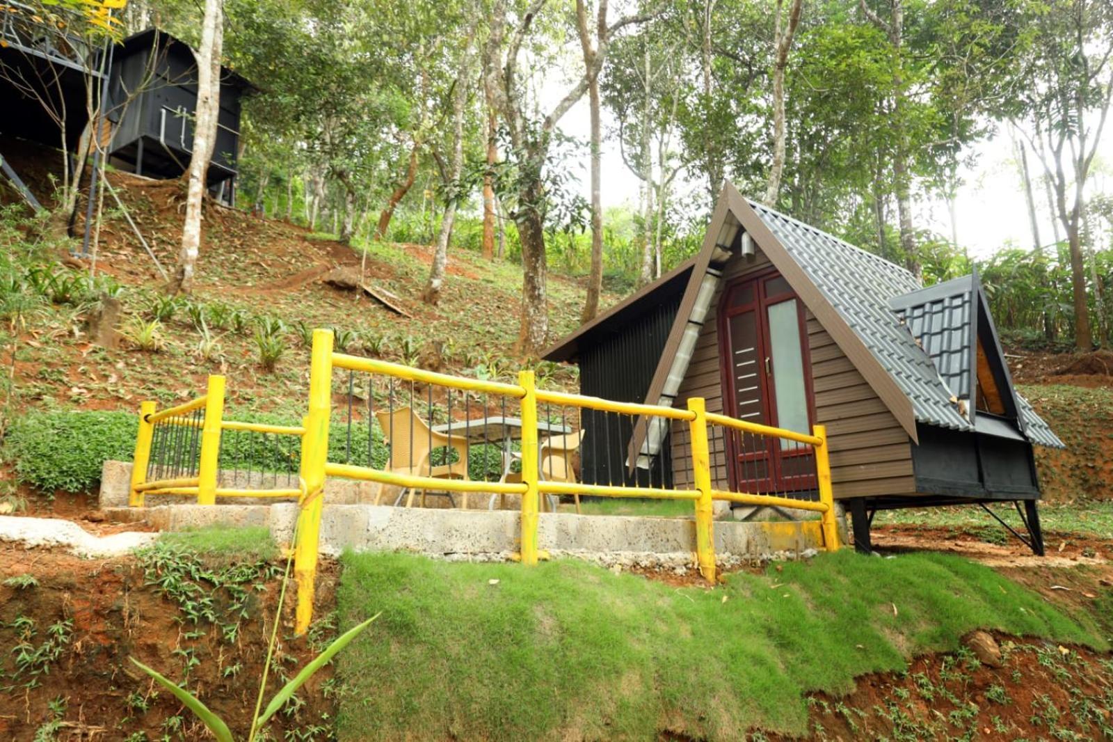 Garden Of Eden-Thottam Munnar-Hiking And Camping Anachal Exterior photo